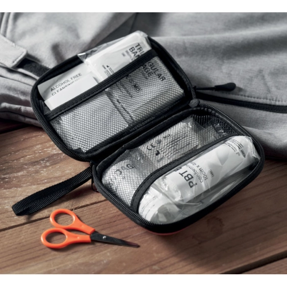 CARETWO, Trousse de premiers secours